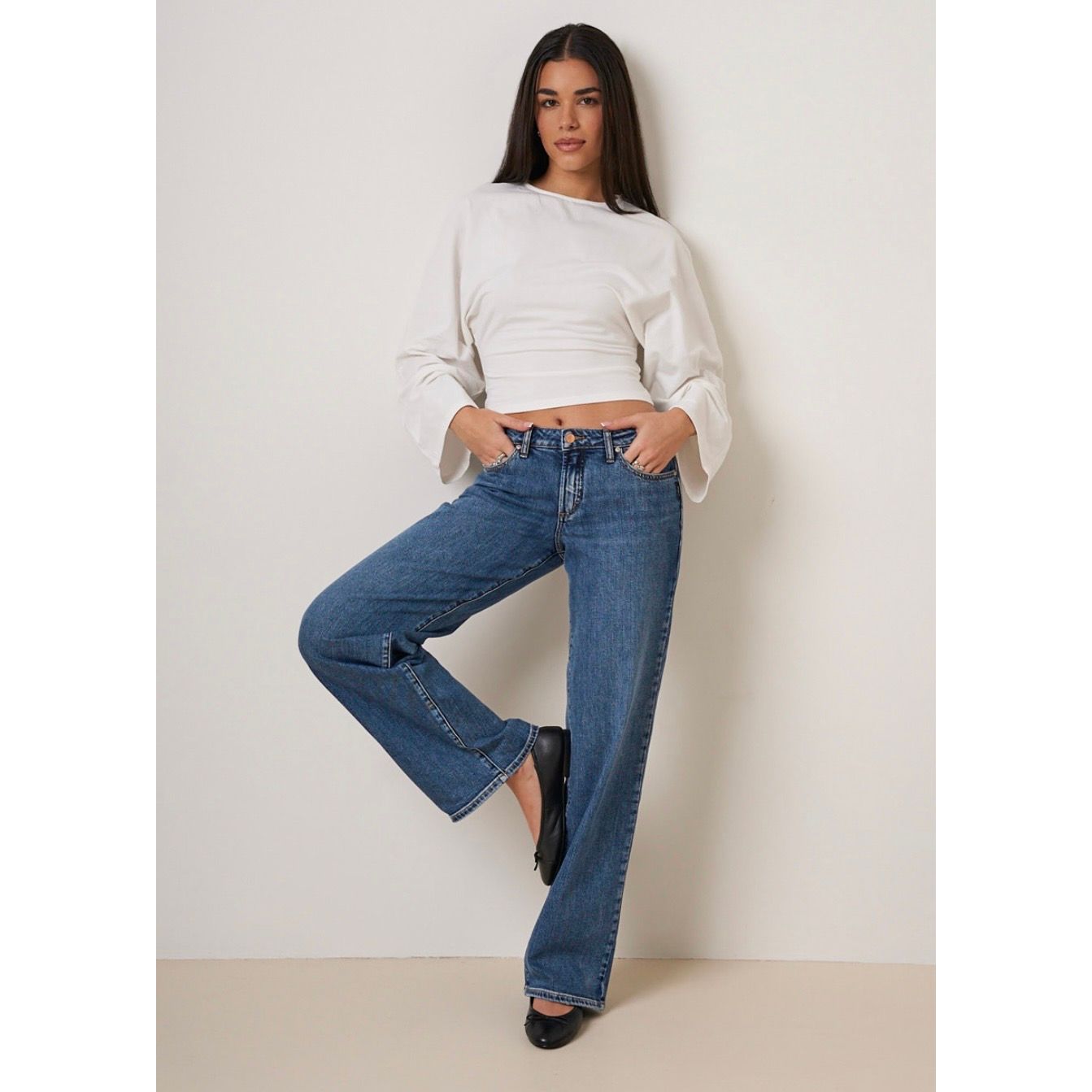 Silver Loose & Low Rise Straight Leg in Folly