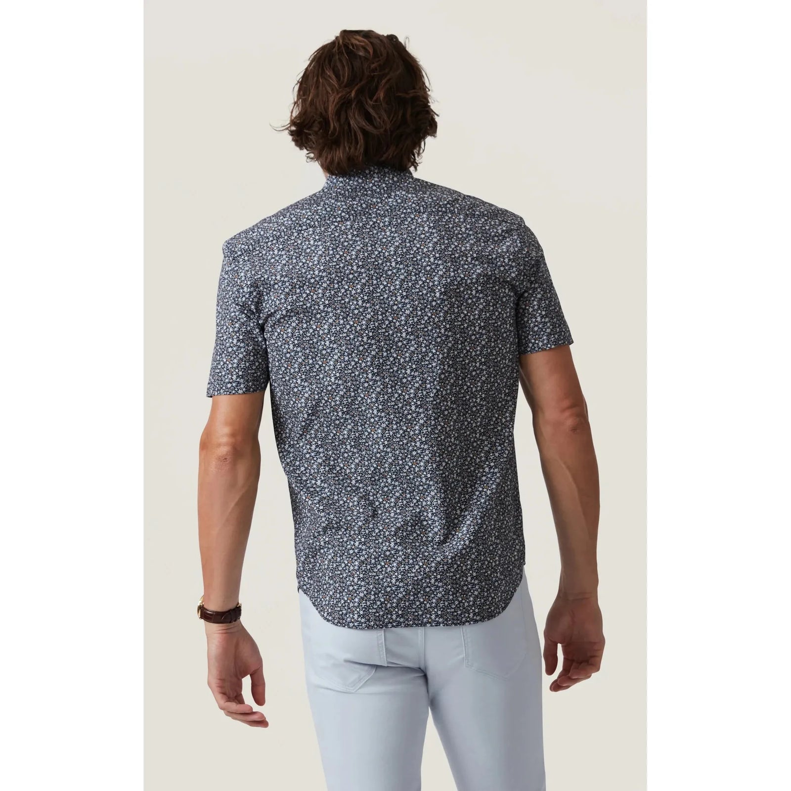 Stylish 34 Heritage Field Short Sleeve Shirt, showcasing a playful pattern perfect for summer outings.