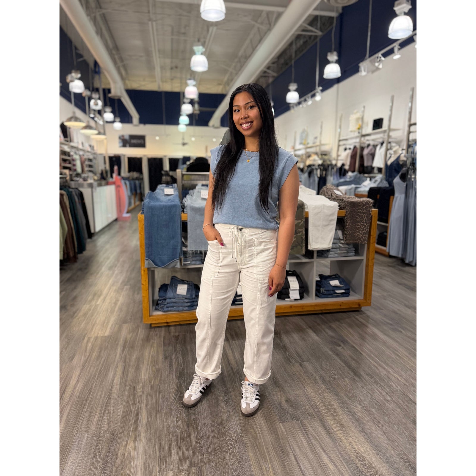Daze Villa Drawstring Barrel Pant in Lamb