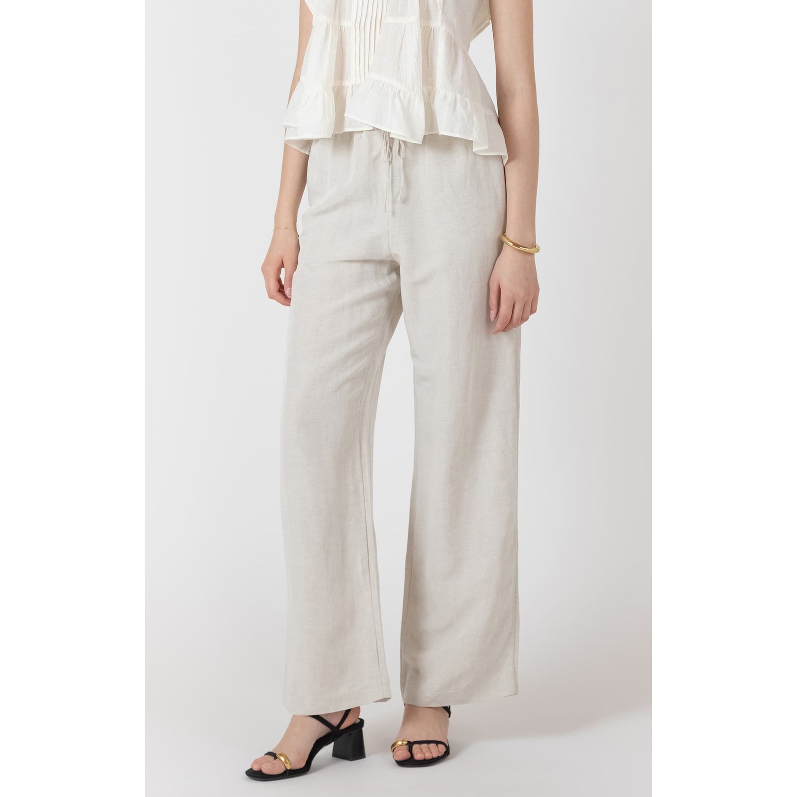 Dex Drawstring Elastic Waist Pants in lightweight linen with relaxed flowy fit, drawstring waist and back elastic.