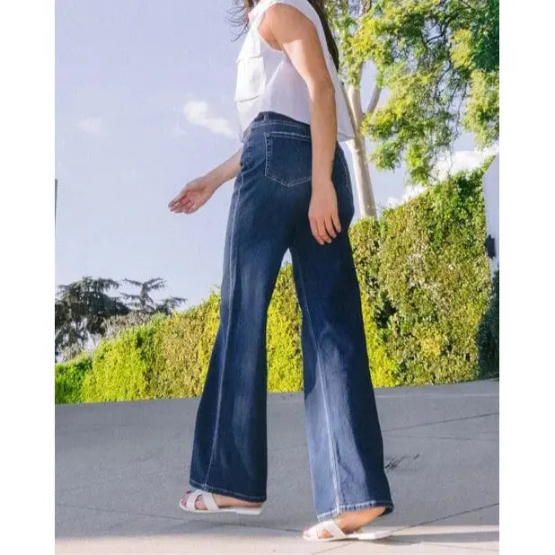 Flying Monkey Flying Monkey 90's Loose Irresistible