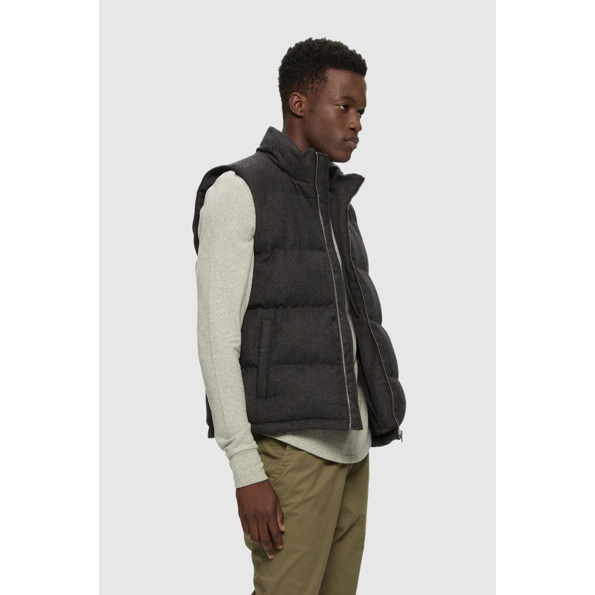 Kuwalla | Tee Charcoal / S Kuwalla Wool Herringbone Puffer Vest