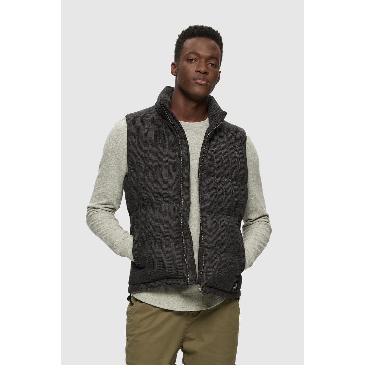Kuwalla | Tee Charcoal / S Kuwalla Wool Herringbone Puffer Vest