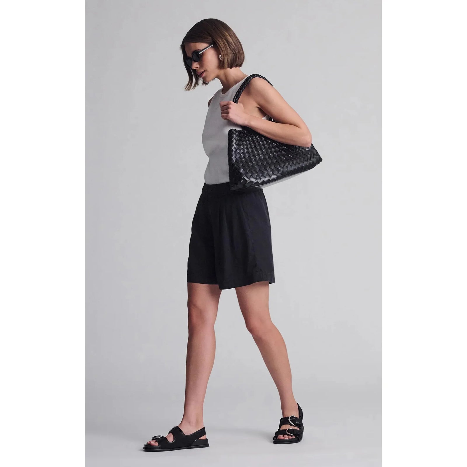 Stay stylish this summer with Mavi Penny shorts, featuring a comfy drawstring waist and breezy Tencel™ fabric.