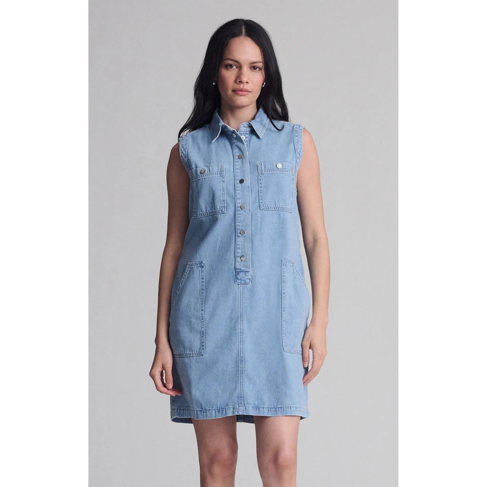 Sleeveless denim Mavi Simla Pocket Dress with snap buttons and utility pockets, showcasing relaxed yet polished style by Mavi.