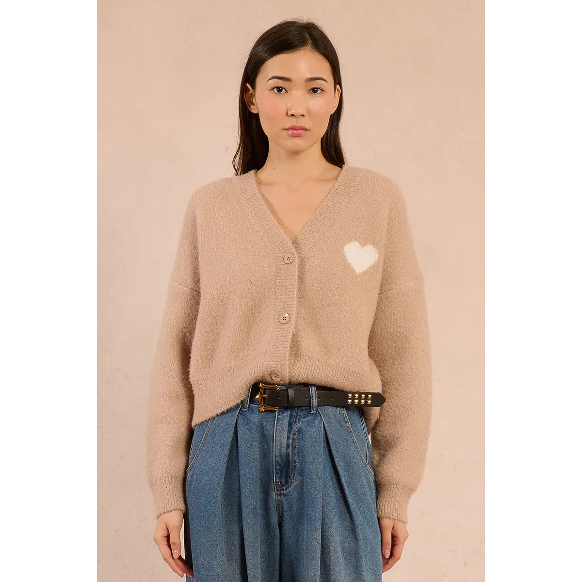 Molly Bracken Short Heart Cardigan in beige with a white heart on the chest, V-neck and horn button fastening.