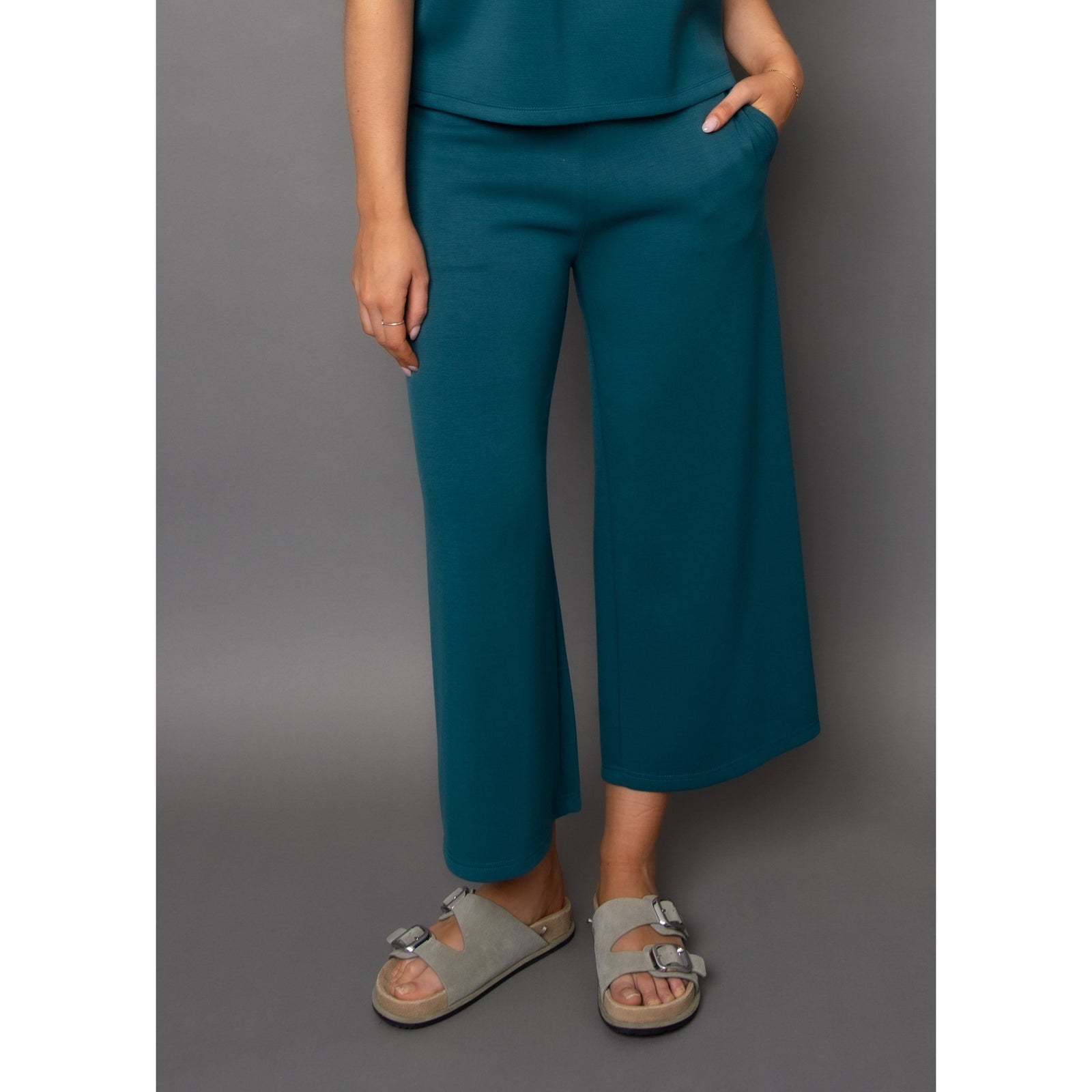 Victoria Soft Knit Cropped Pants