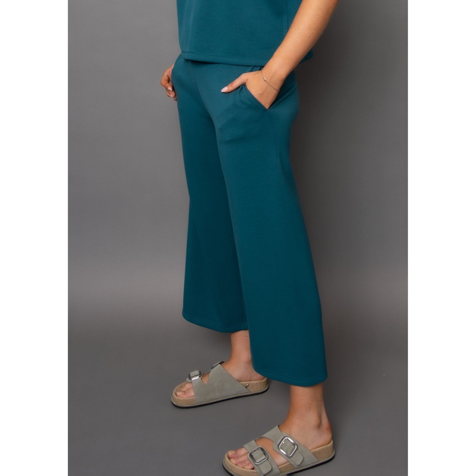 Victoria Soft Knit Cropped Pants