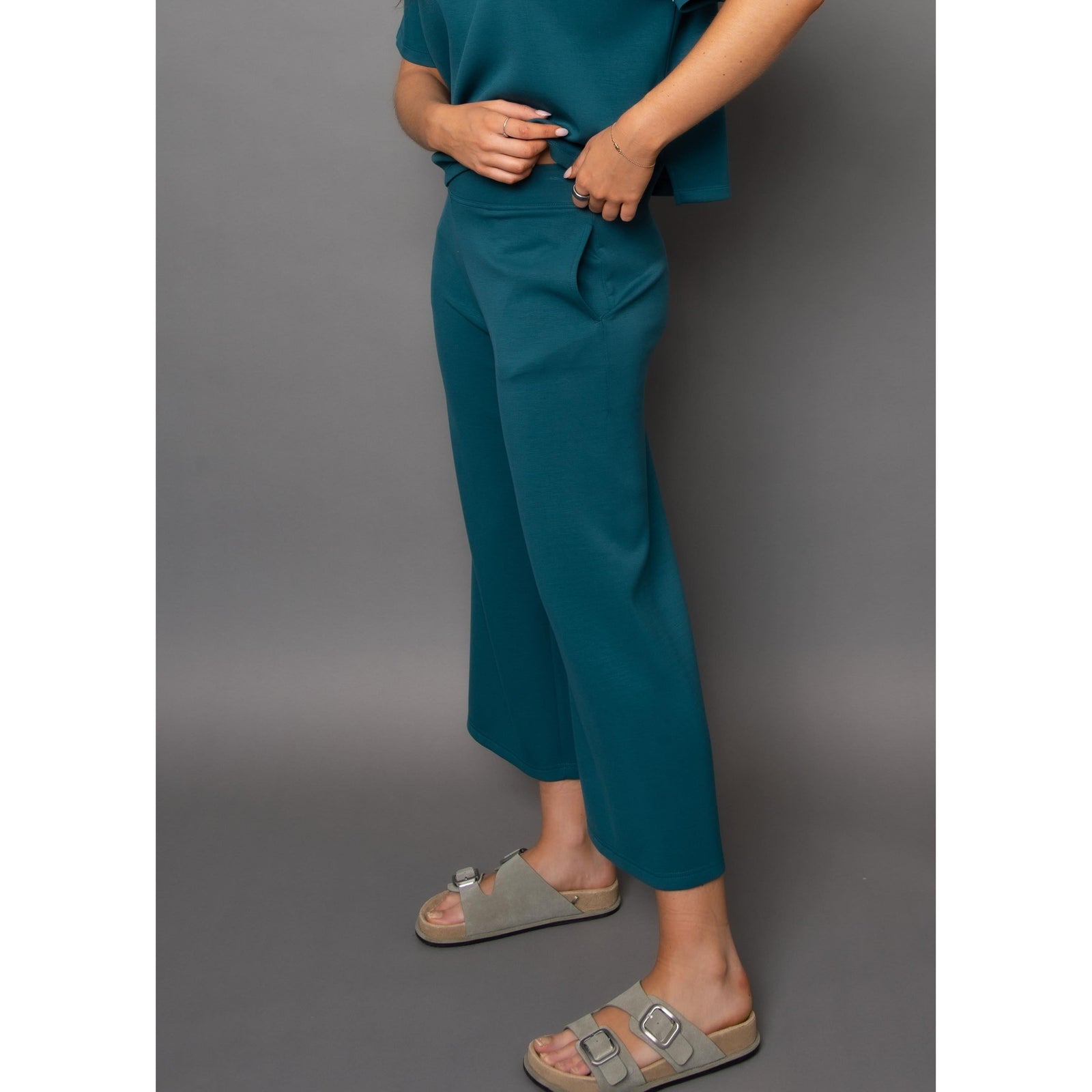 Victoria Soft Knit Cropped Pants