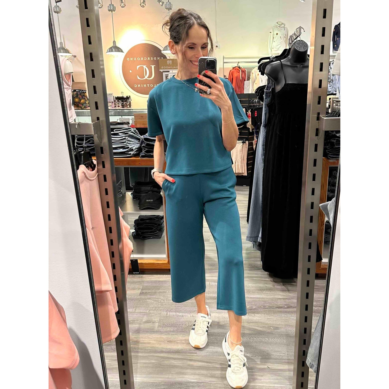 Victoria Soft Knit Cropped Pants