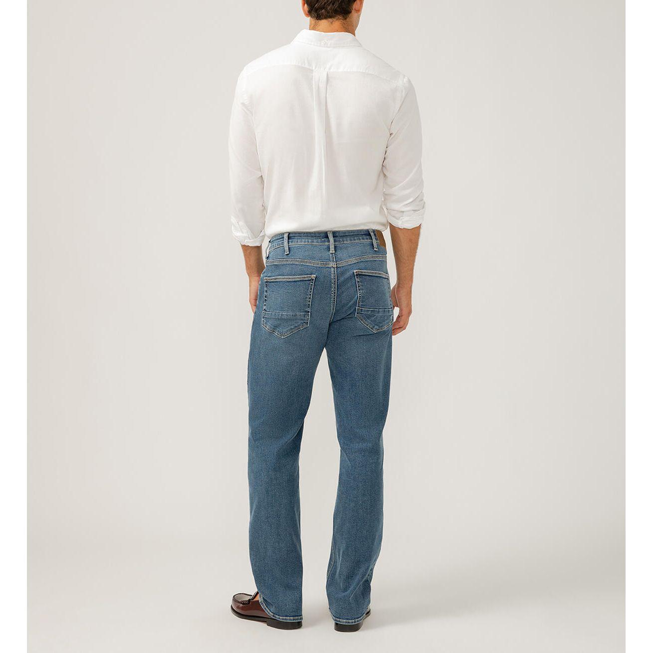 Silver Grayson Straight Denim from Silver offers a classic fit with a 17" straight leg and timeless elegance.