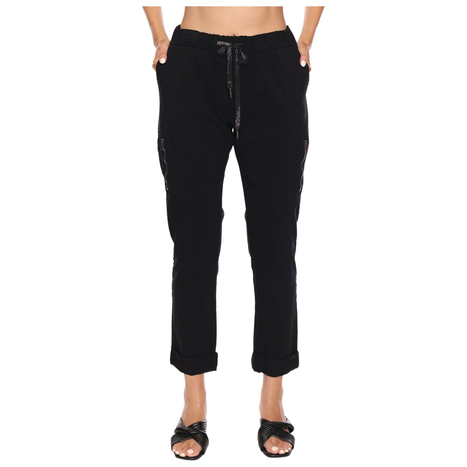 Elevate your style with the Sorella Pant with Zipper Detail, featuring chic zipper accents and a relaxed fit.