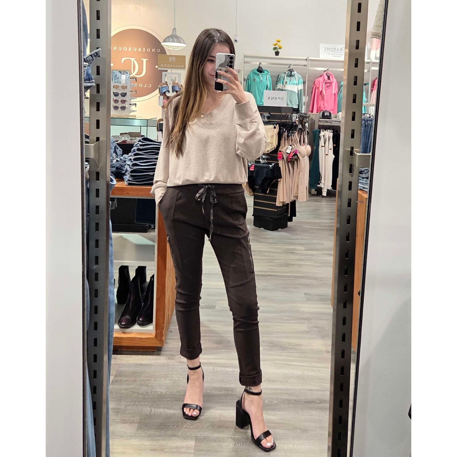 Sorella Pant with Zipper Detail Chocolate