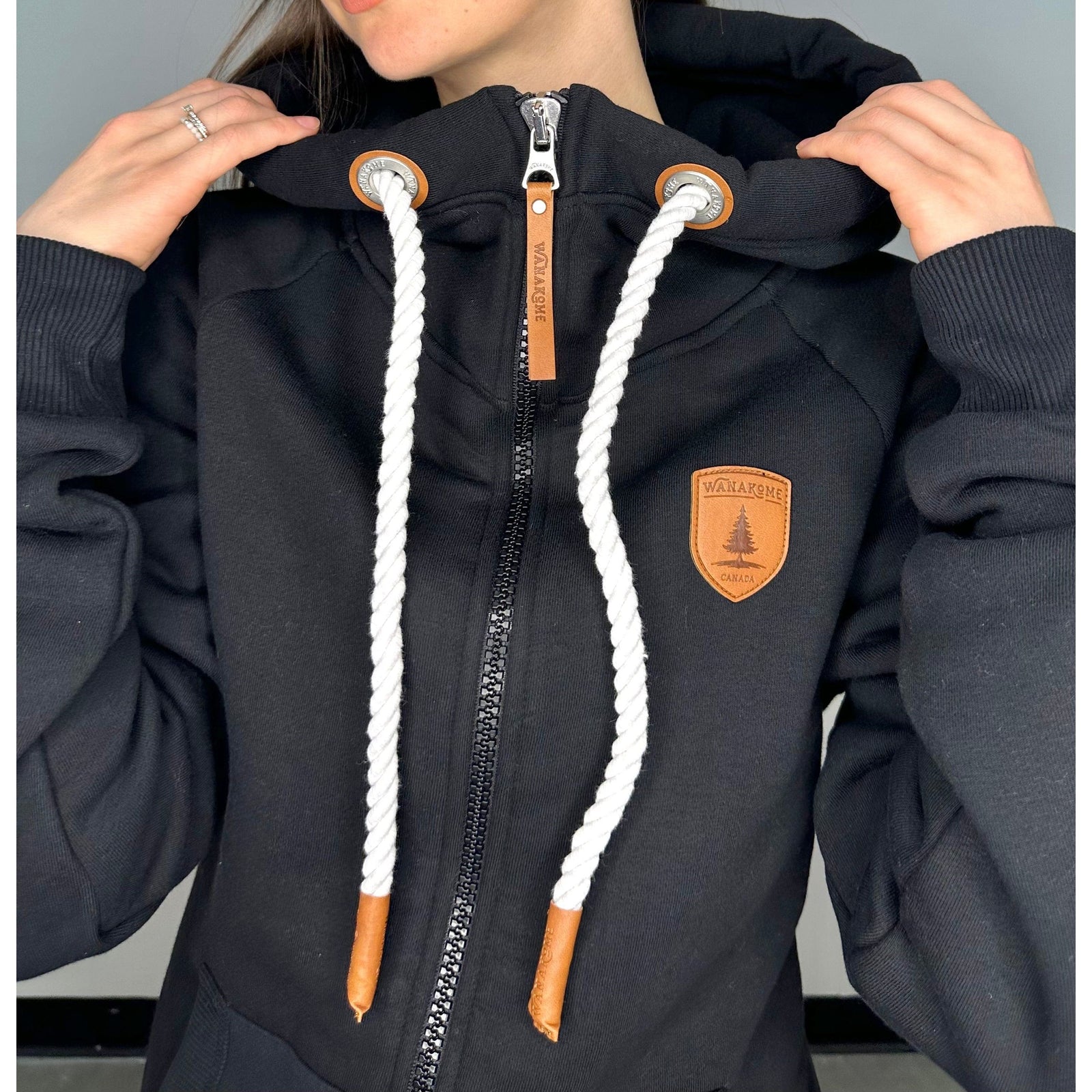 Wanakome Wanakome Hera Zip Front Hoodie
