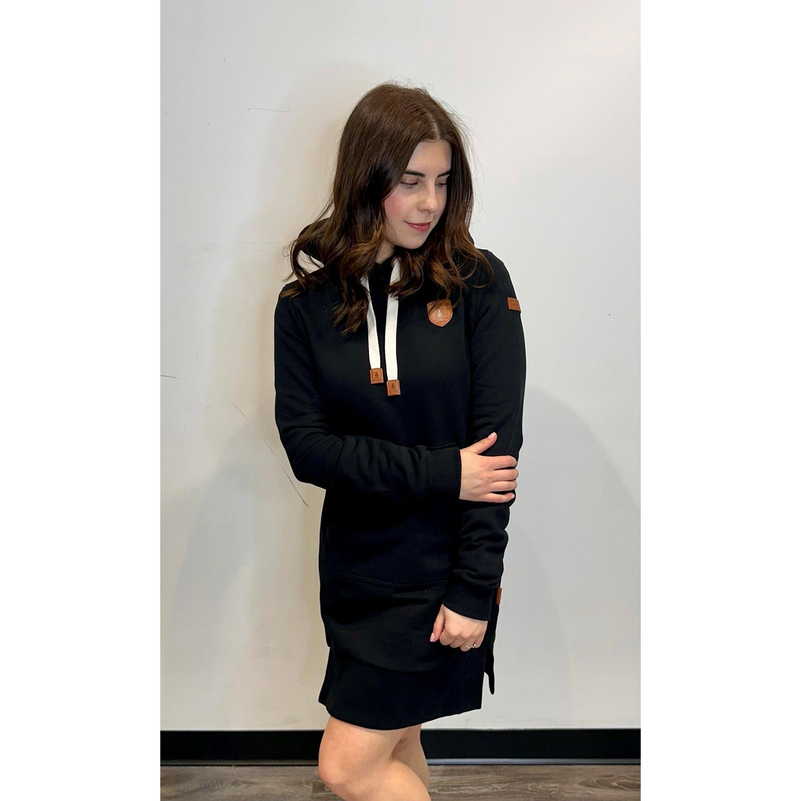 Wanakome Black / XS Wanakome Carmen Hoodie Dress