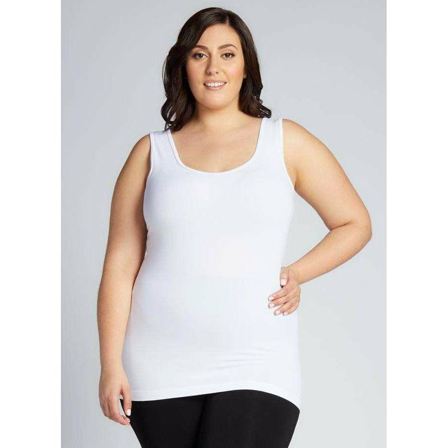 C'est Moi WHITE / N/S C'est Moi Curvy Bamboo Scoop Tank