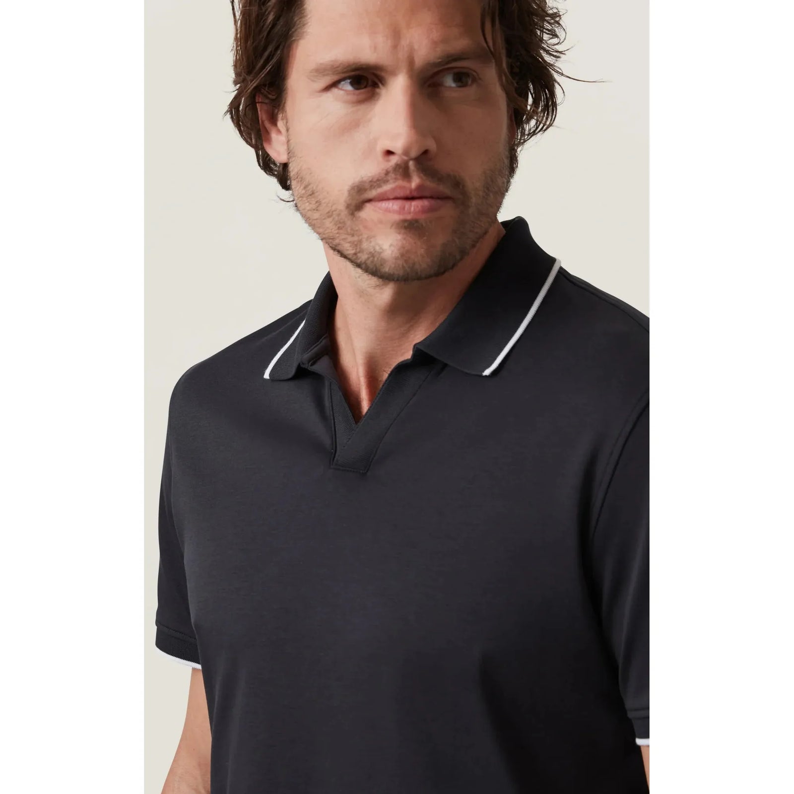 Elevate your style with the 34 Heritage Riviera Polo featuring elegant white lining for a modern, luxurious look.