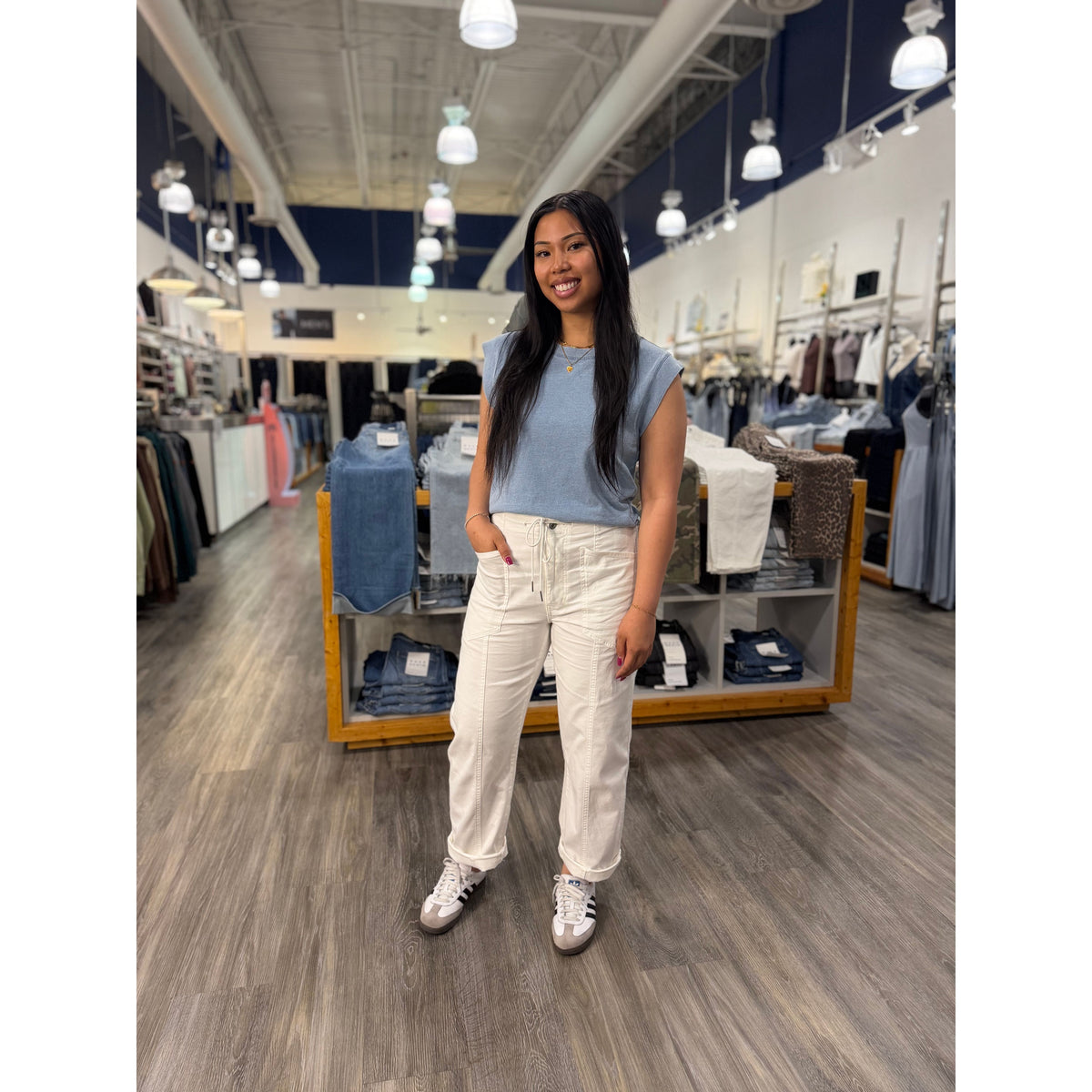 Daze Villa Drawstring Barrel Pant in Lamb
