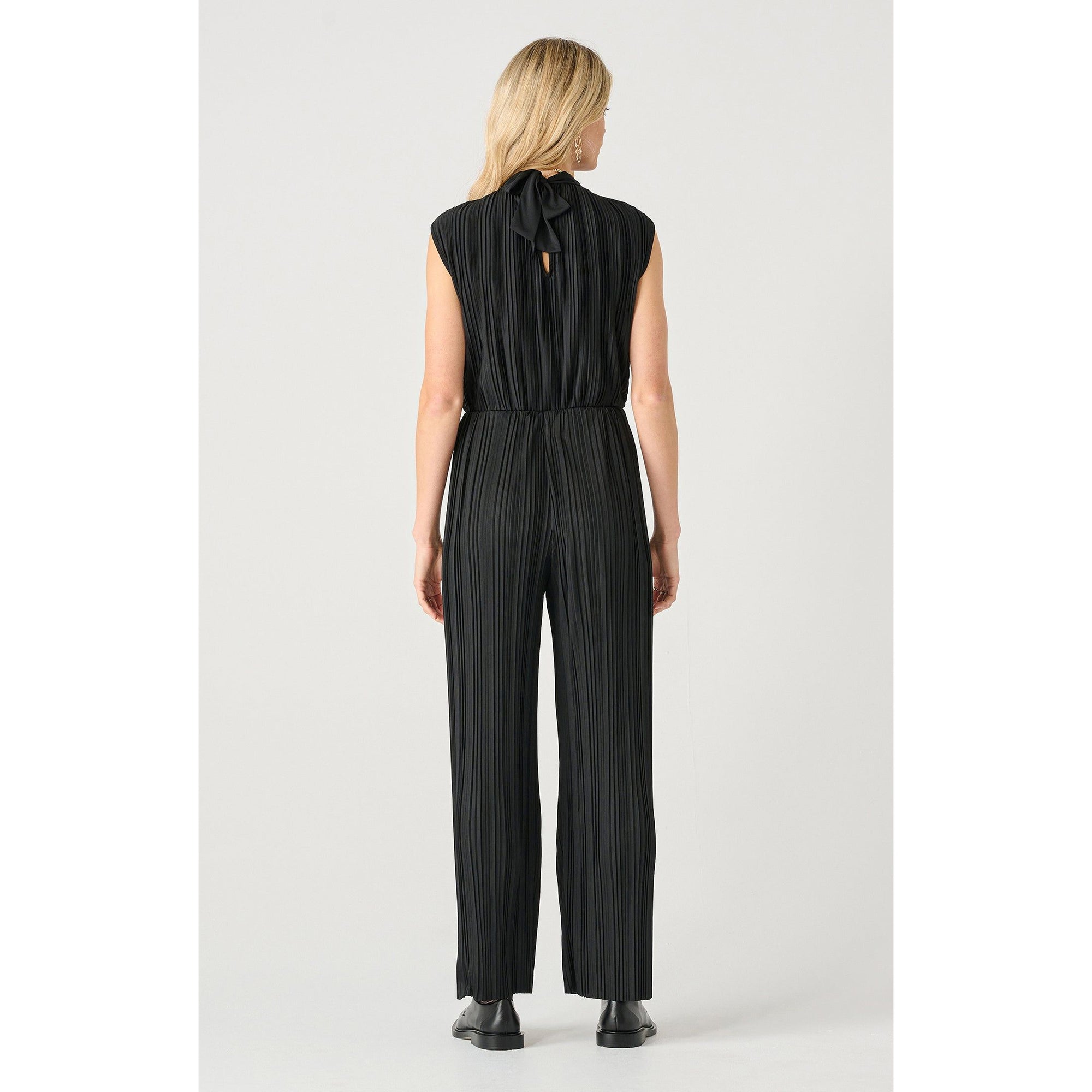 Dex Black Tape Pull On Pleated Pants