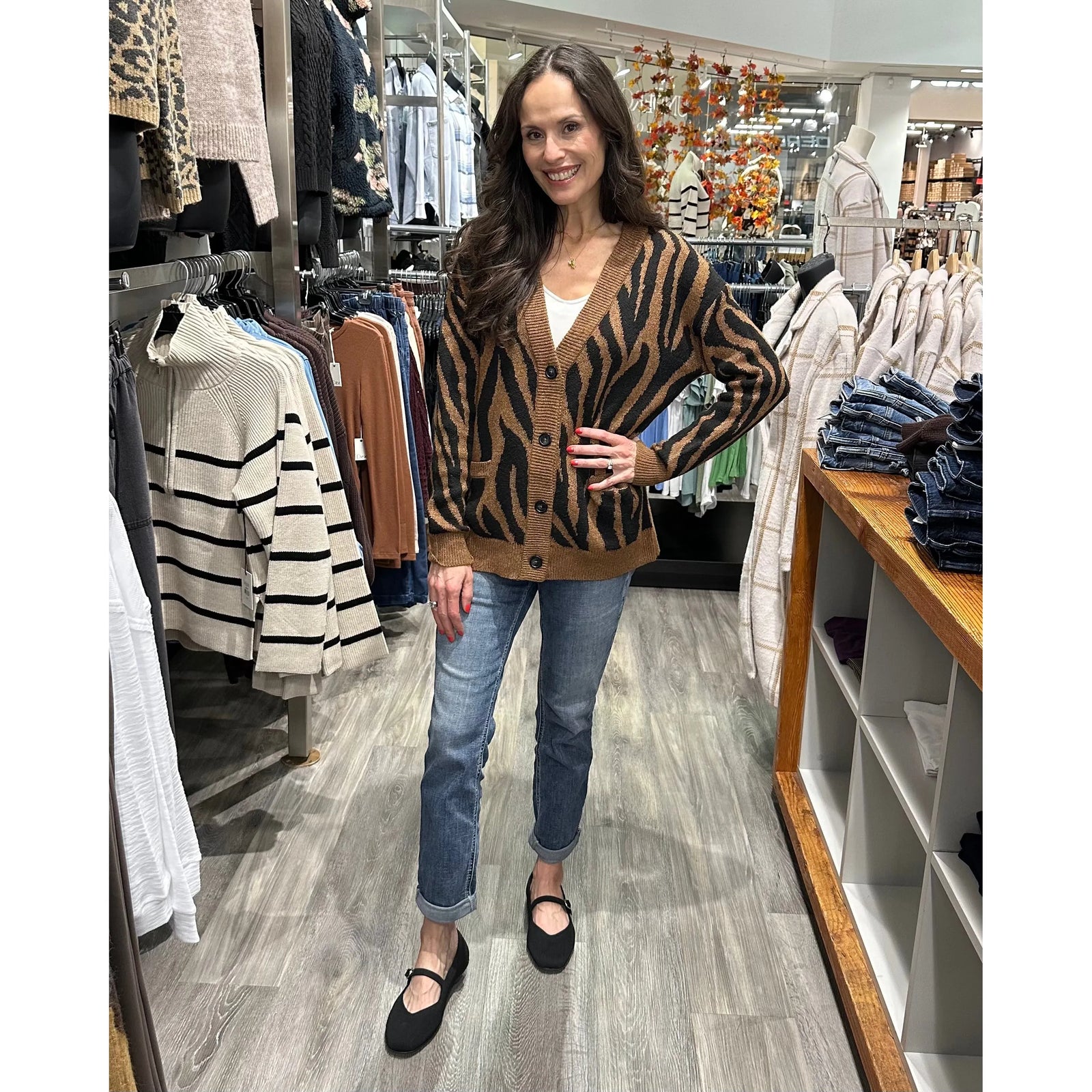 Room 34 Print Cardigan