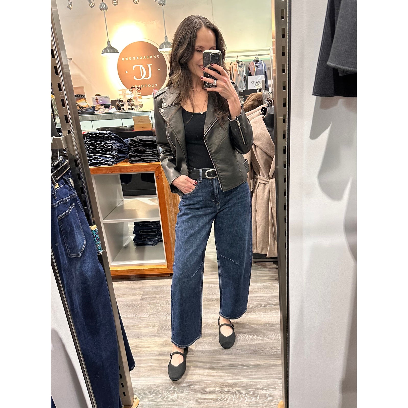 Silver Barrel Leg in Islington