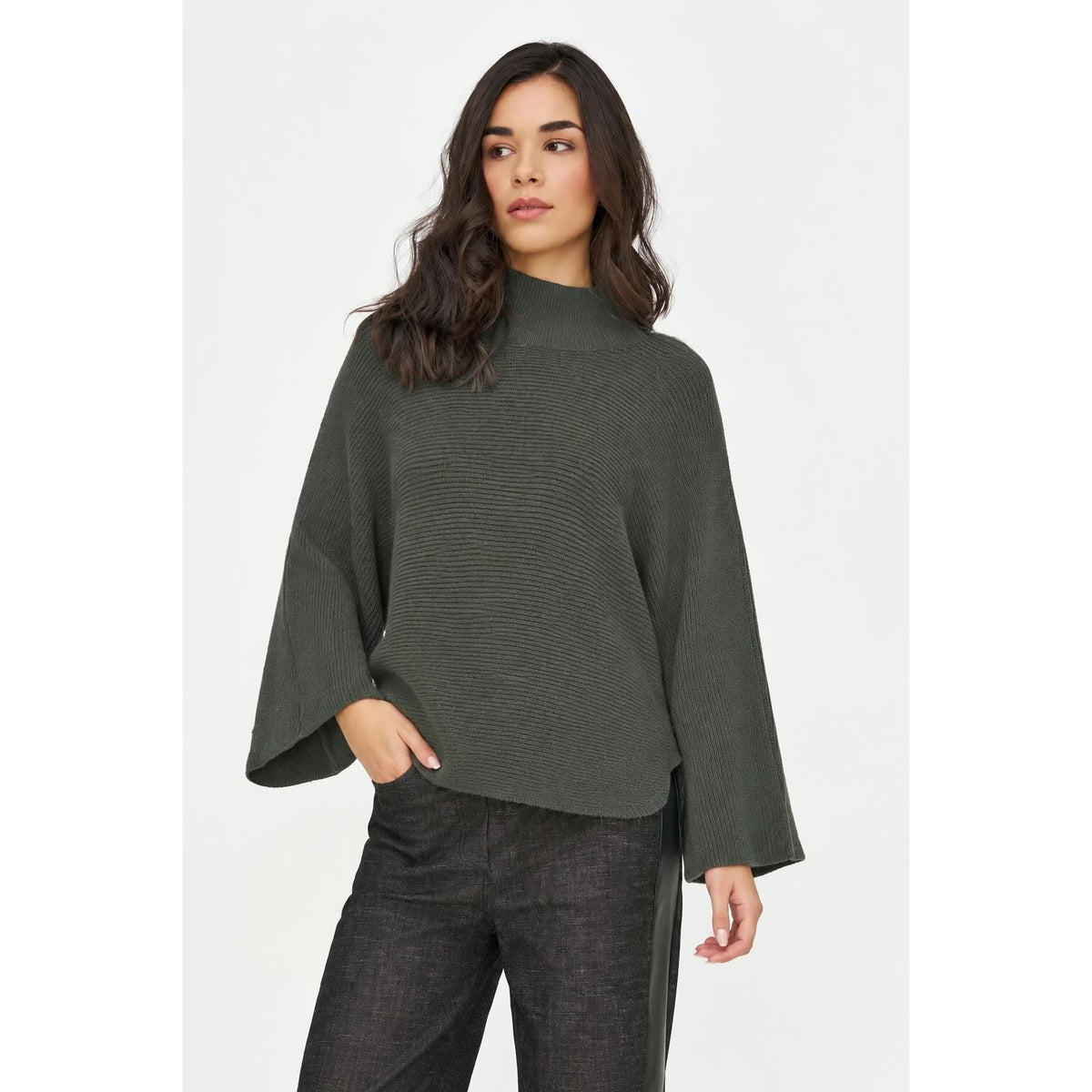 M Made in Italy Mock Neck LS Pullover Sweater