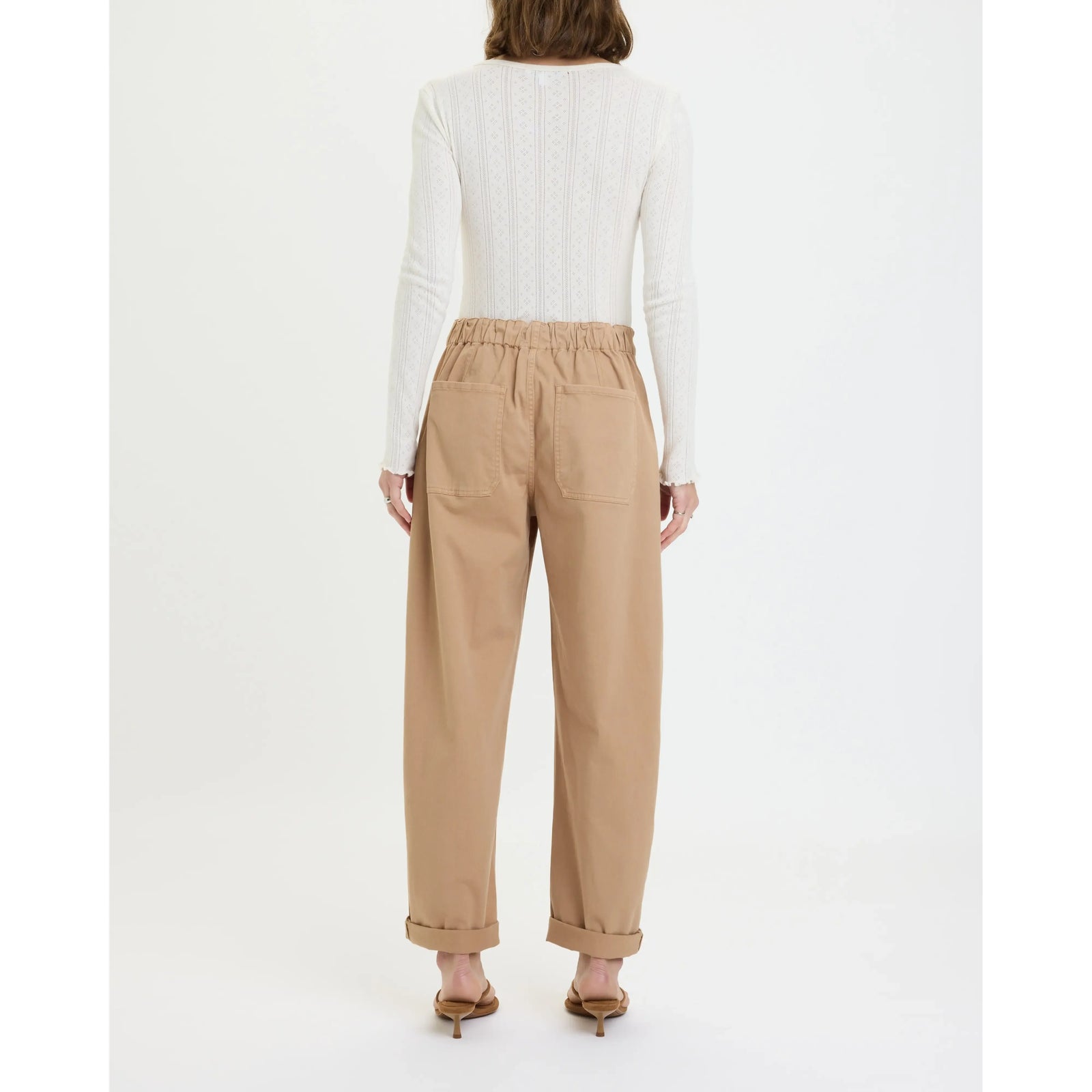 Daze Villa Drawstring Barrel Pant in Latte on model with rolled cuffs and back pockets