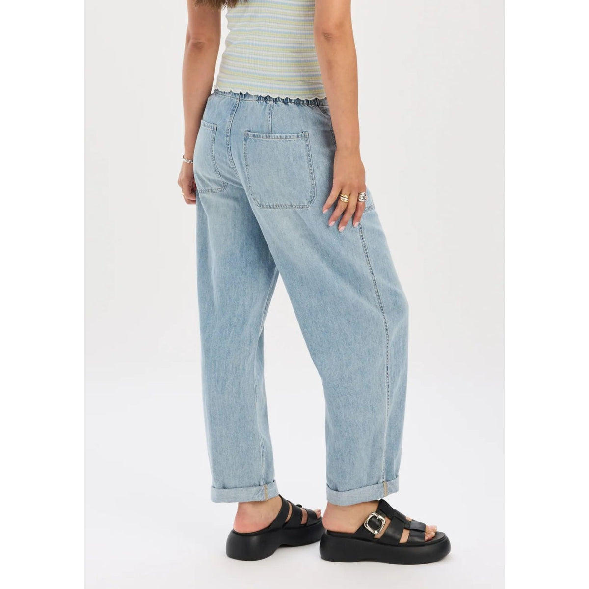 Daze Villa Drawstring Barrel Pant in Wildcard