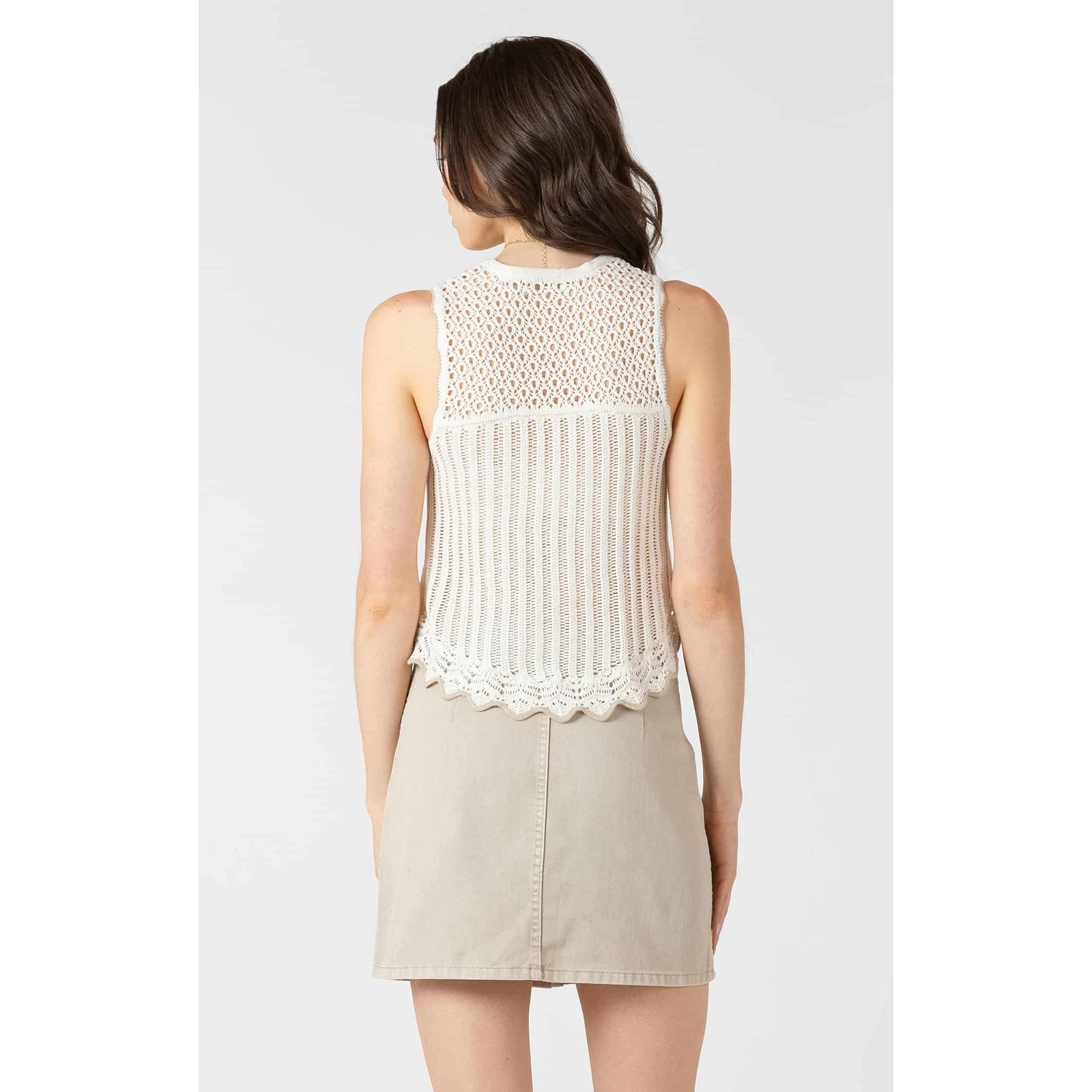 Dex Contrast Trim Sweater Tank: cream open-knit back with scalloped hem over beige skirt
