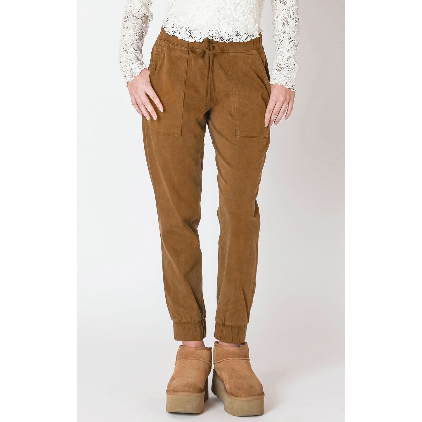 Relax in style with the Dex Soft Toch Jogger featuring a comfy drawstring waist and handy patch pockets.