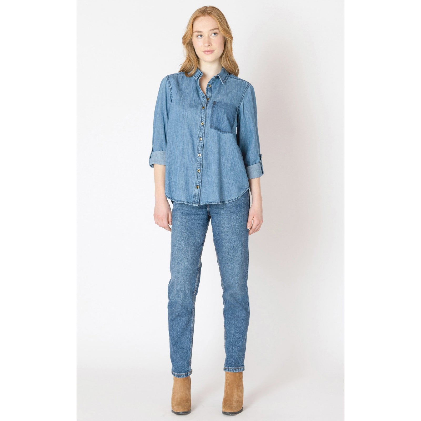 Stylish model wearing the Dex washed Pocket Denim Shirt, perfect for cozy fall layering and casual outings.