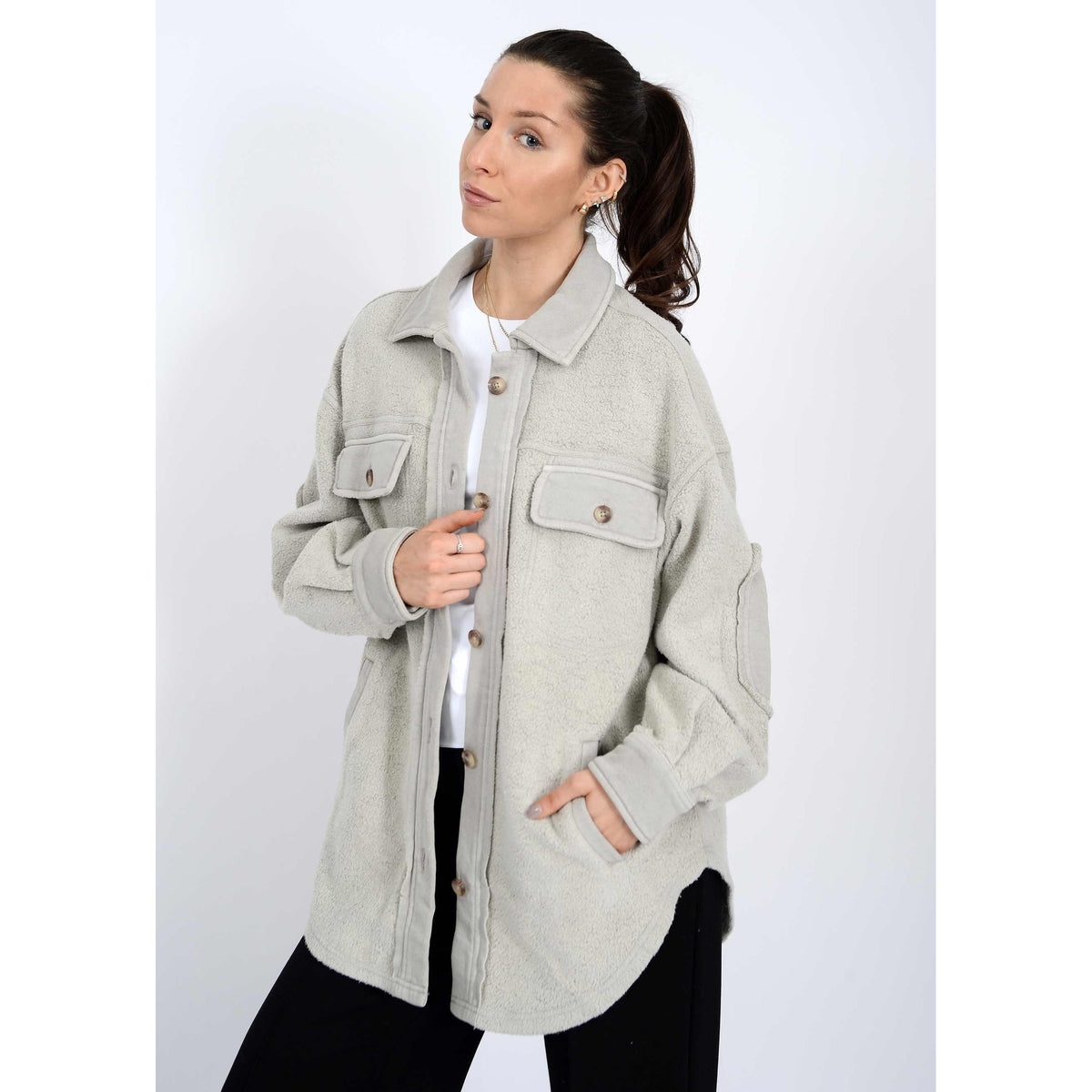 Rd Style Lexie Fleece Oversize Jacket in soft neutral fleece with chest pockets and elbow patches.