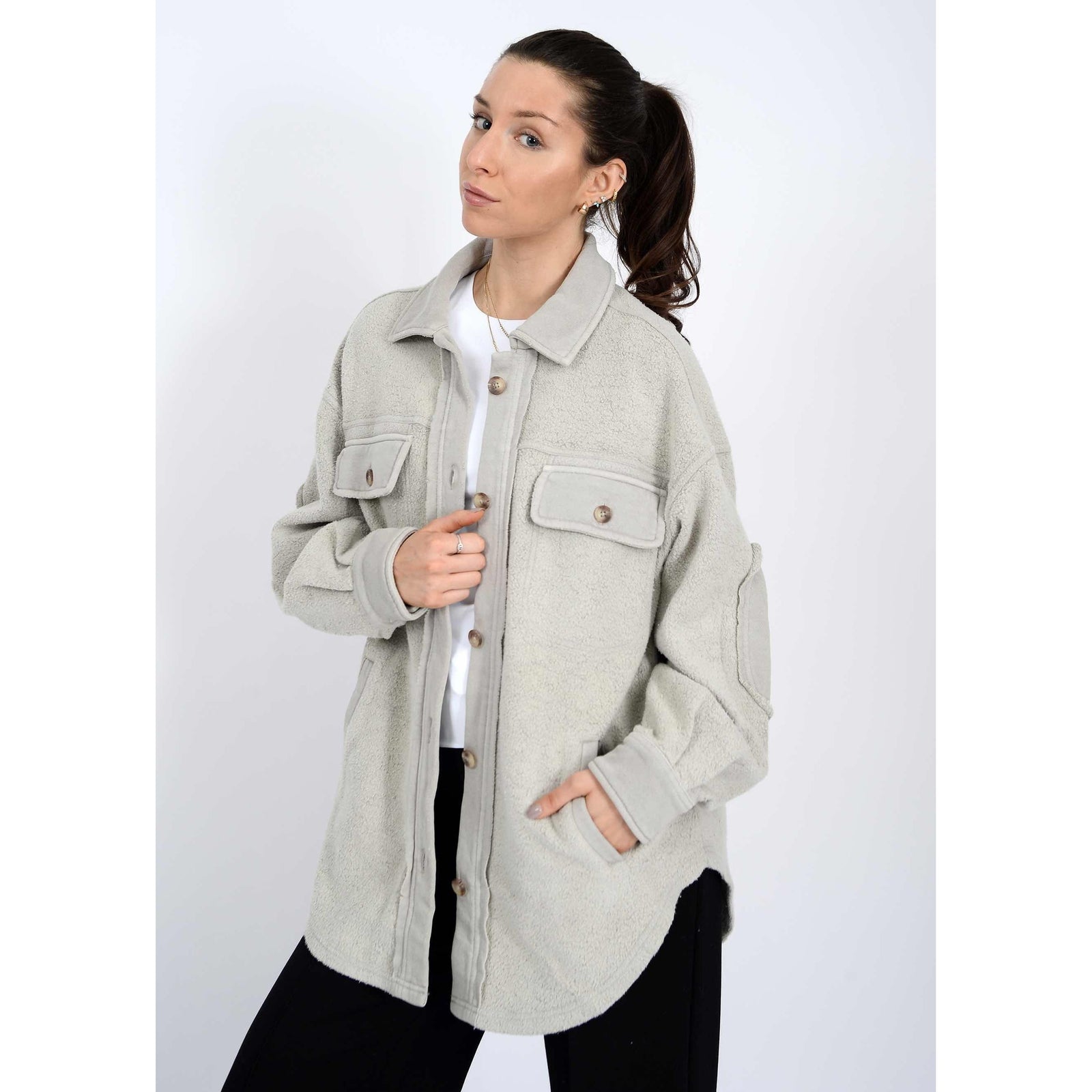 Rd Style Lexie Fleece Oversize Jacket in soft neutral fleece with chest pockets and elbow patches.
