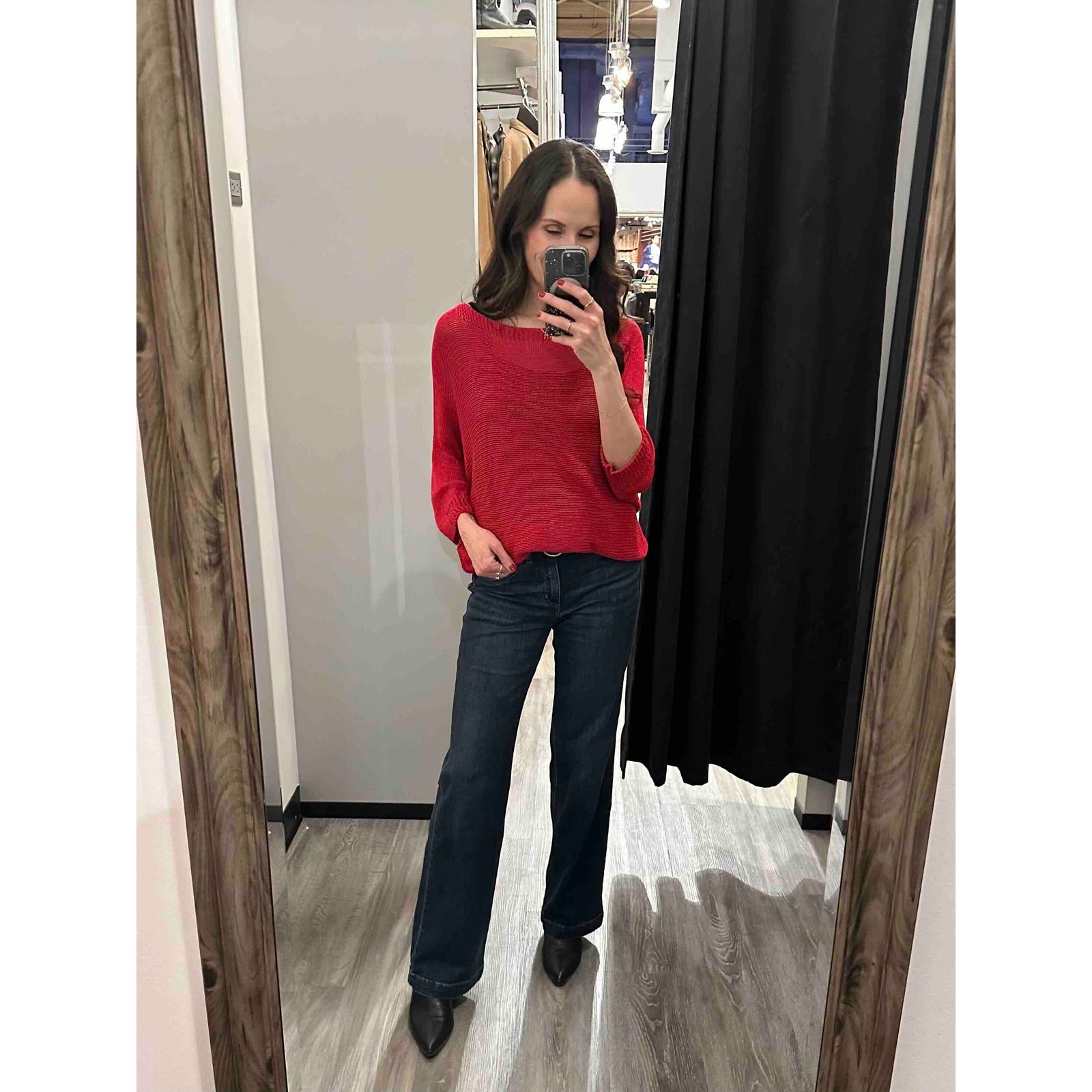 Model wearing textured gray M Made in Italy Pullover Sweater with loose fit, paired with olive wide-leg pants.