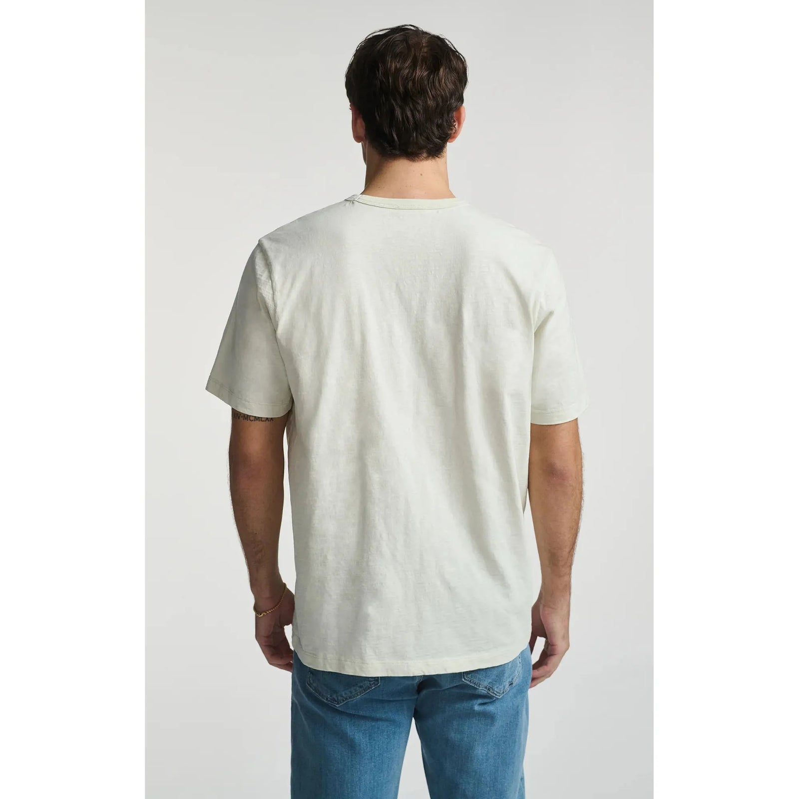 Mavi Slub Short Sleeve T-Shirt in a versatile gray-blue wash, featuring elegant trim detailing for a polished look.