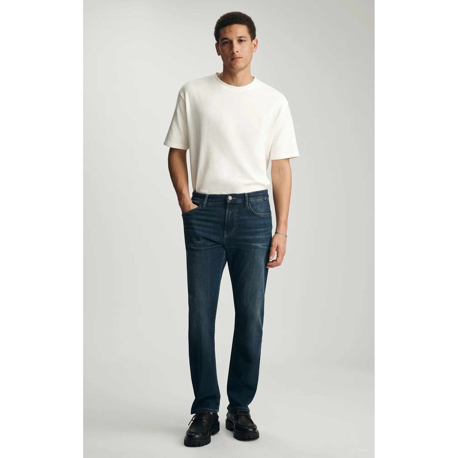 Mavi Zach Dark Brushed Supermove Denim