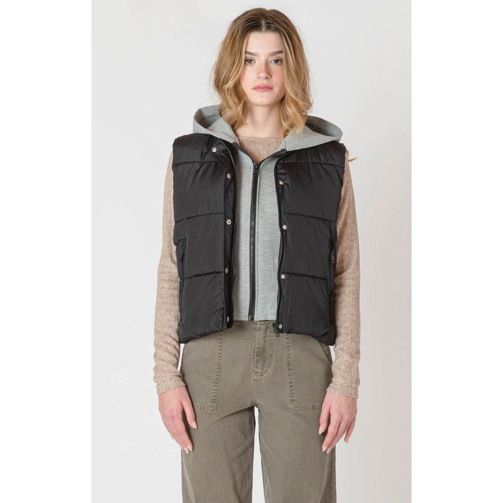 Room 34 Short Hooded Puffer Vest