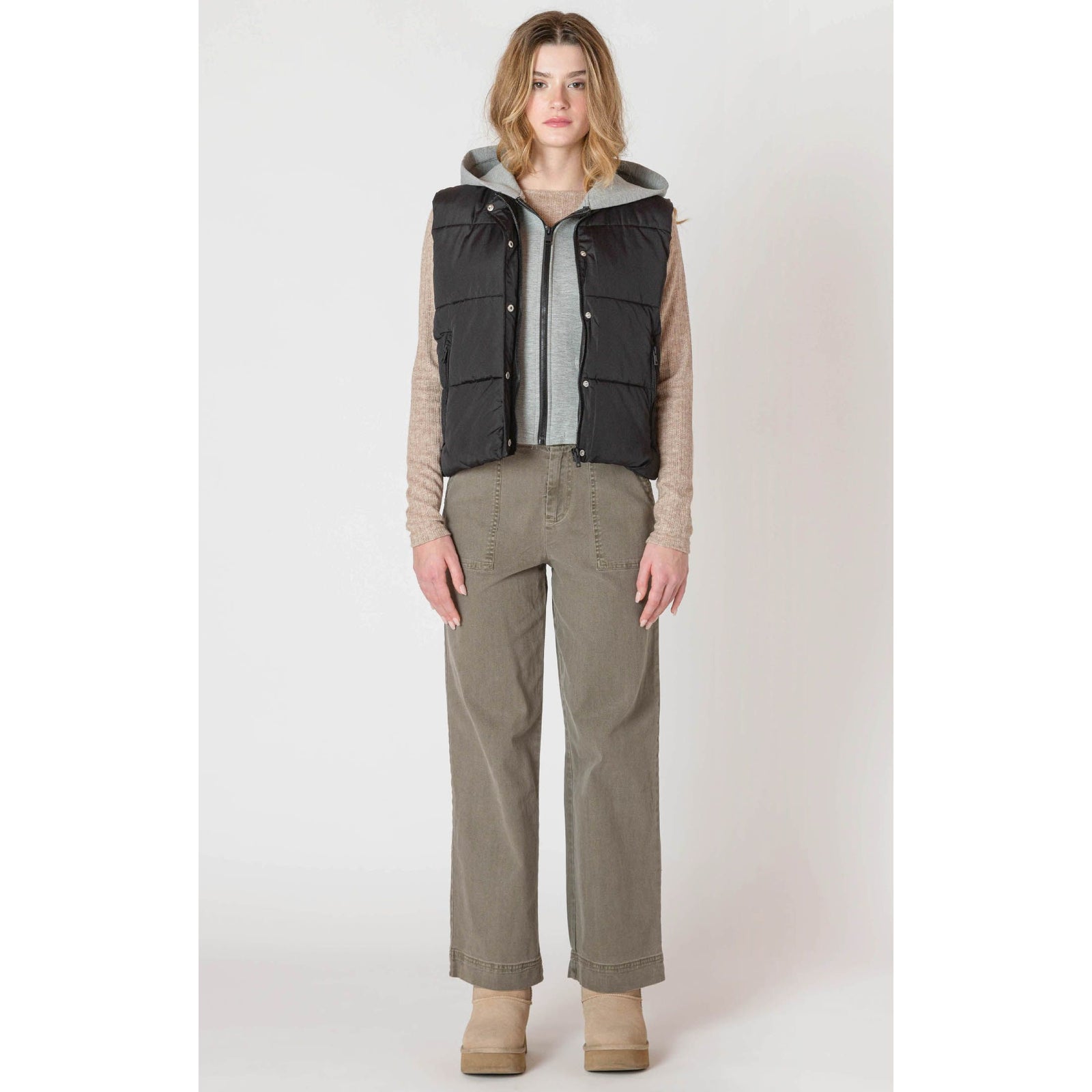 Room 34 Short Hooded Puffer Vest