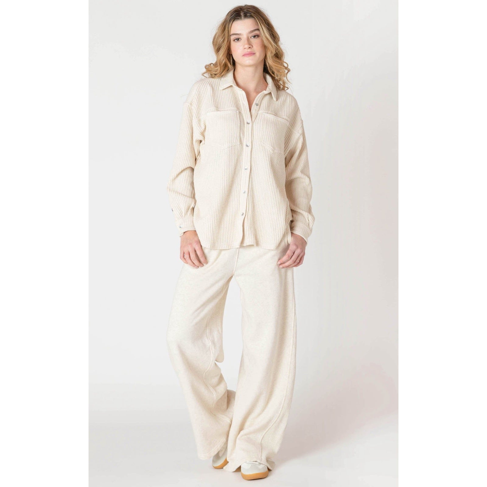 Cozy and stylish, the Room 34 Thermal Knit Jacket is perfect for autumn layering and comfort.