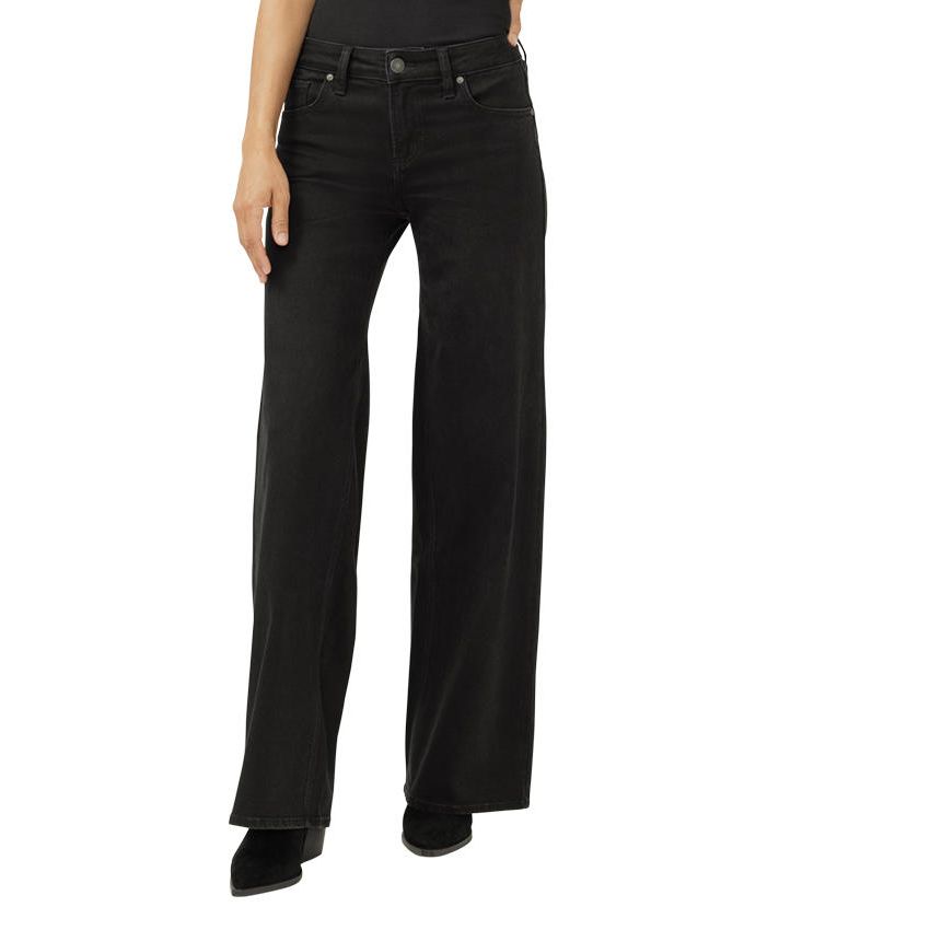 Silver Suki Wide Leg Black Luxe Stretch denim jeans with mid-rise, contoured fit.