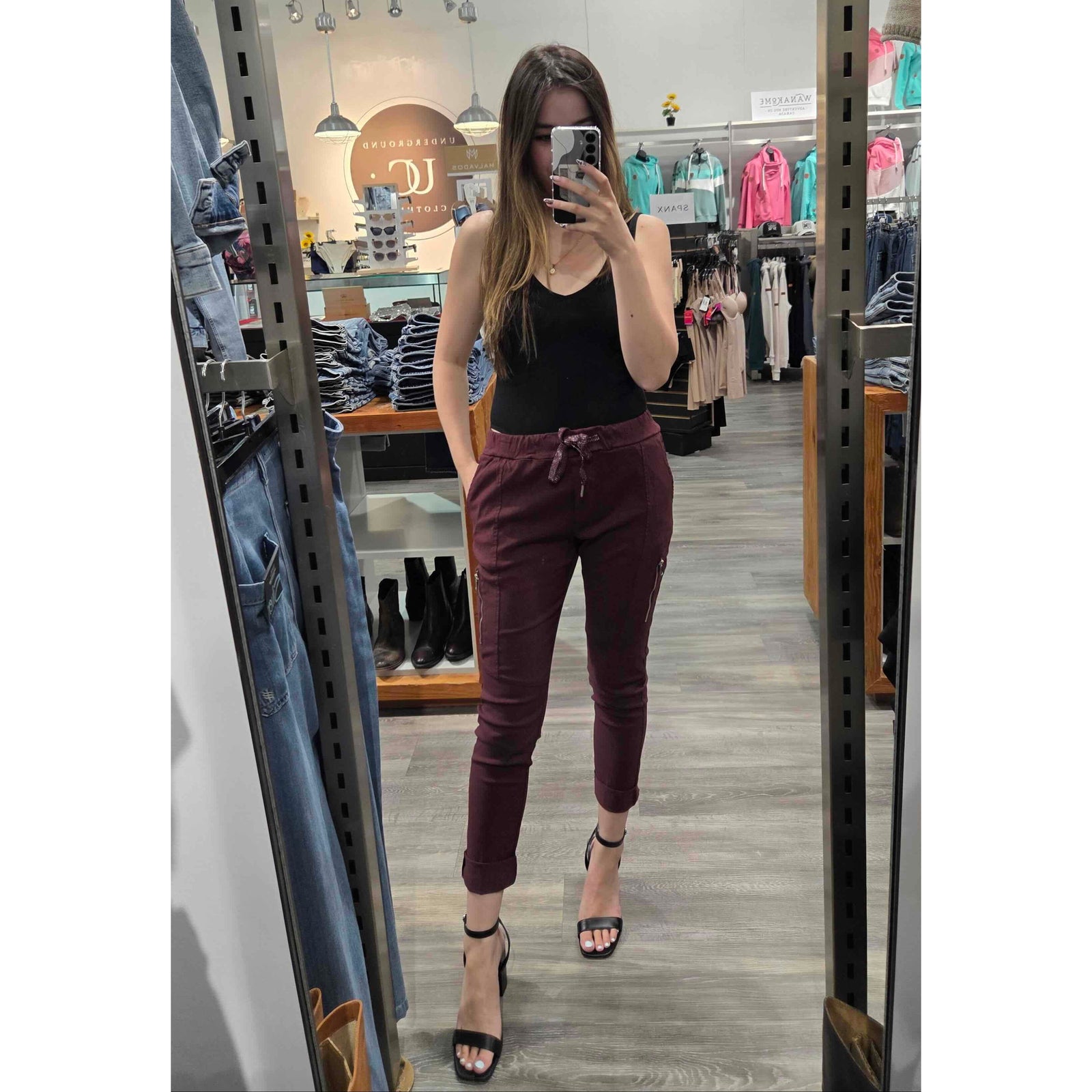 Sorella Pant with Zipper Detail Wine