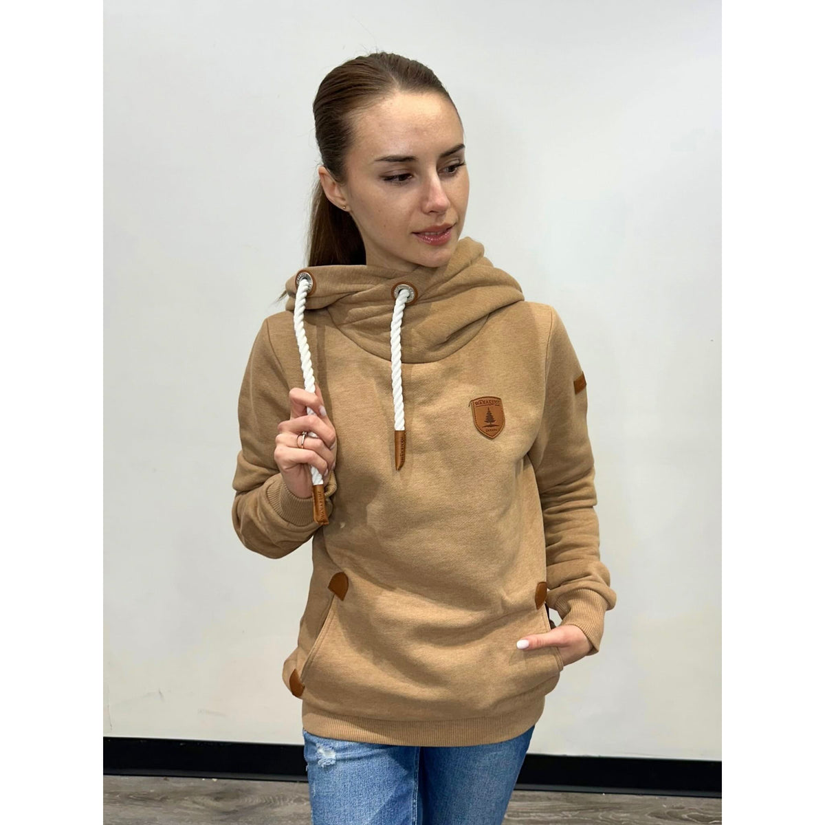 Wanakome Artemis Hoodies - Sale