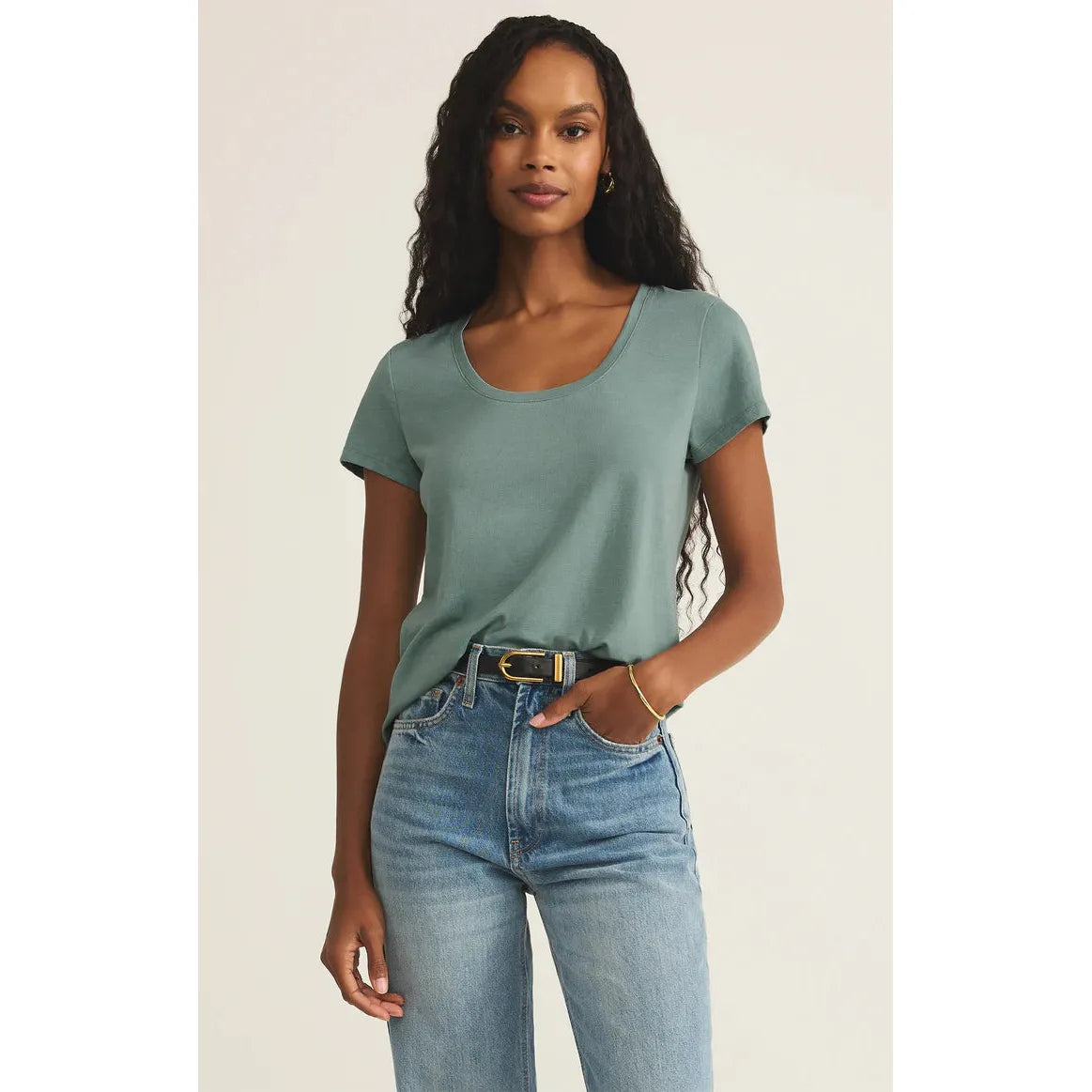 The Z Supply Anywhere Scoop Tee in sea pine offers a soft, cozy fit perfect for everyday adventures.