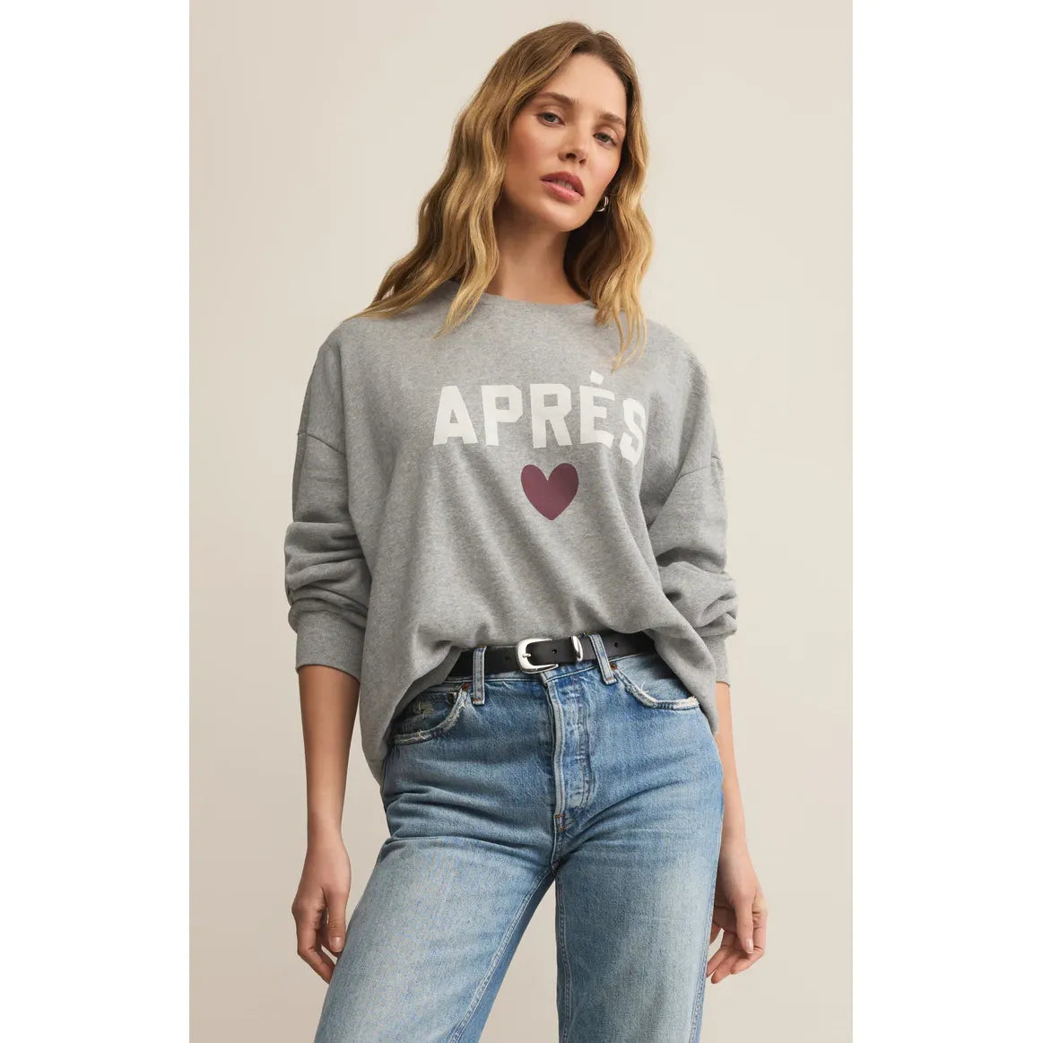 Z Supply Apres Sunday Sweatshirt in grey with Après graphic and heart, oversized cozy fleece.