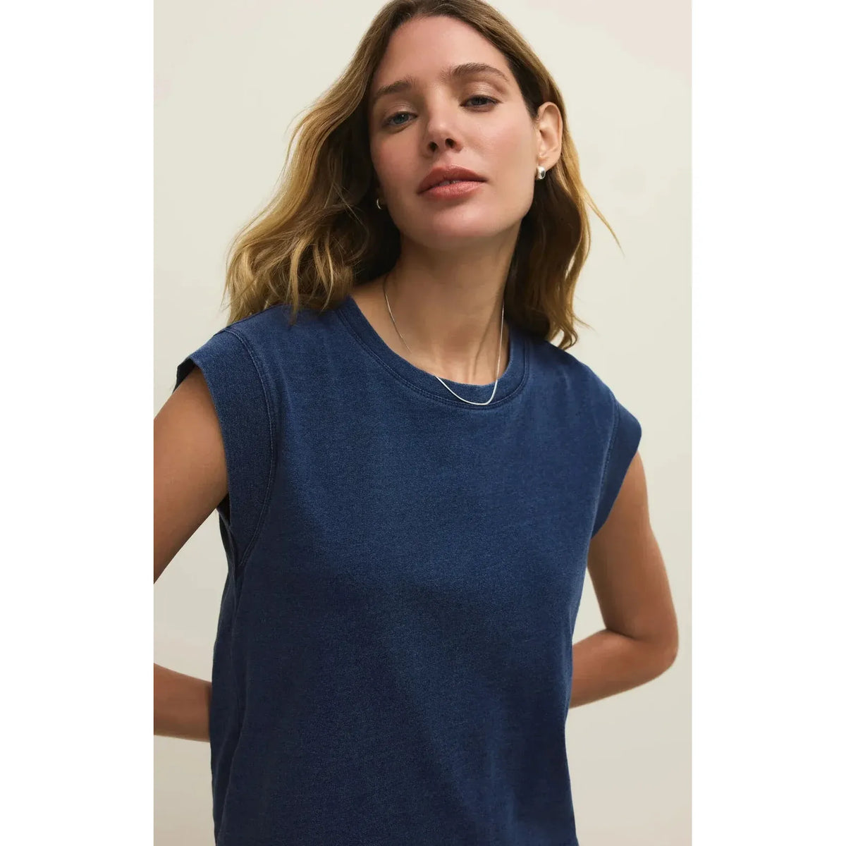 Woman models Z Supply Camino Jersey Top with crew neck, soft midweight cotton-lyocell jersey.