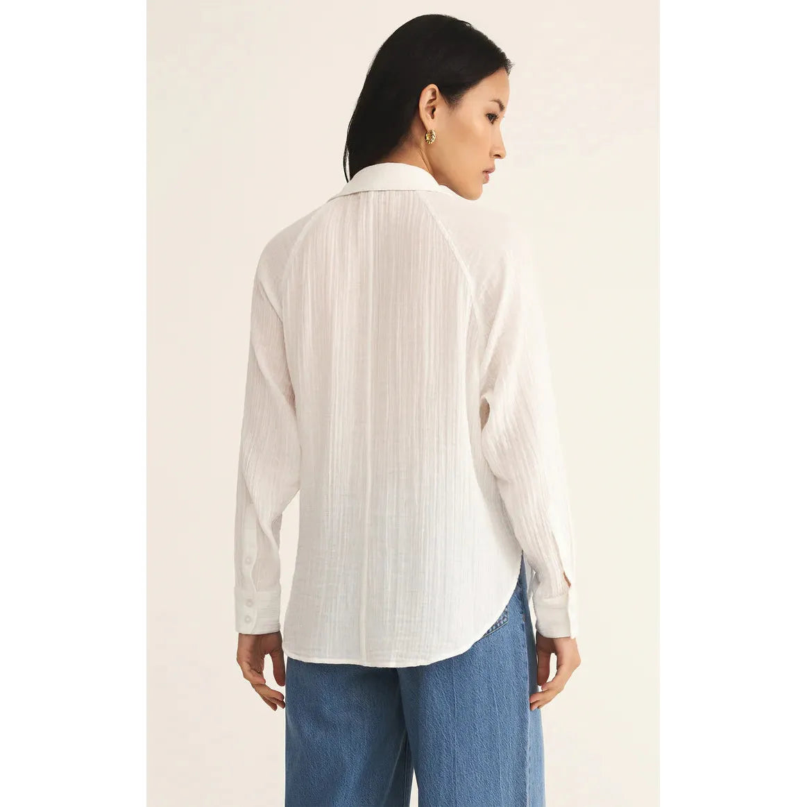 Z Supply Perfect Airy Gauze Top features a relaxed fit and raglan sleeves for breezy comfort in stylish white.