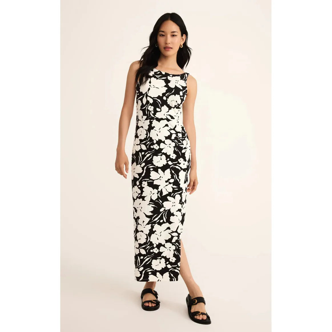 Stylish Z Supply Valencia La Plage Midi Dress with floral print, perfect for all-day comfort and elegance.