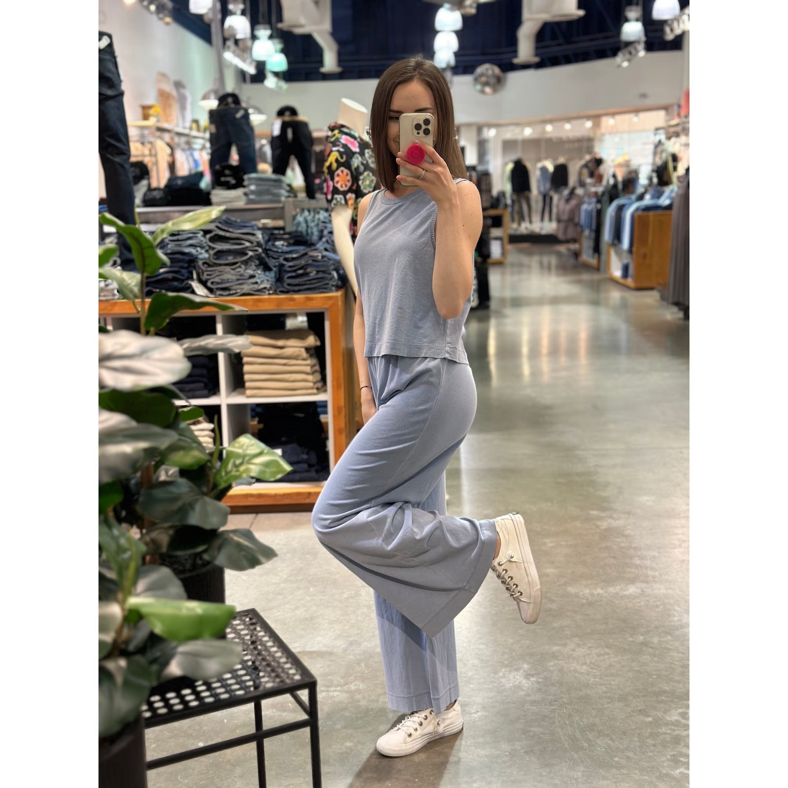 Elevate your casual style with the Z Supply Sloane Washed Jersey Tank, featuring a lightweight, denim-inspired look.