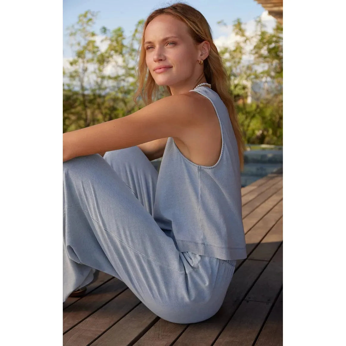 Elevate your style with the Z Supply Sloane Washed Jersey Tank, featuring a soft, lightweight denim look.