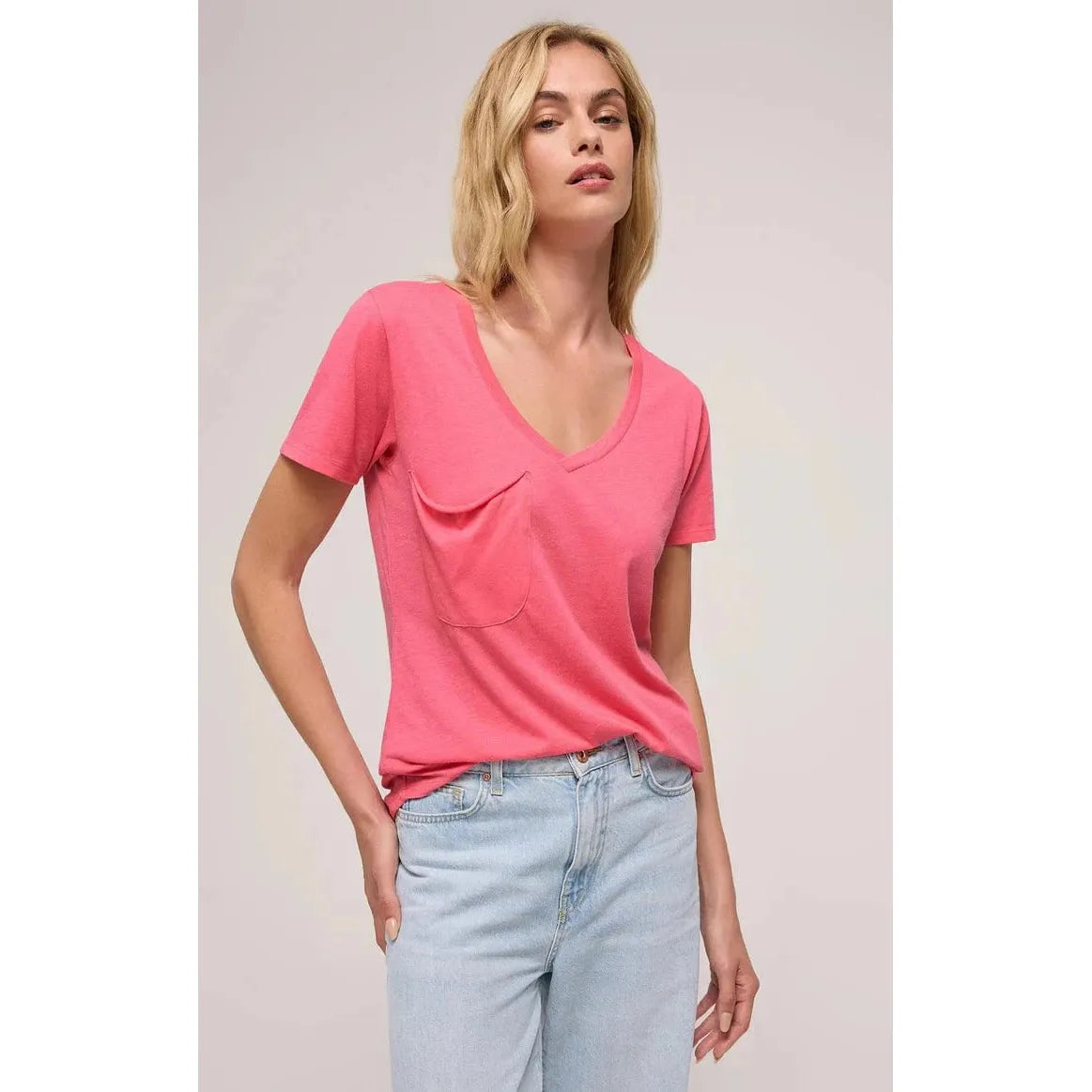 Stylish Z Supply Pocket Tee in disco pink, perfect for year-round wear and flattering on all body types.